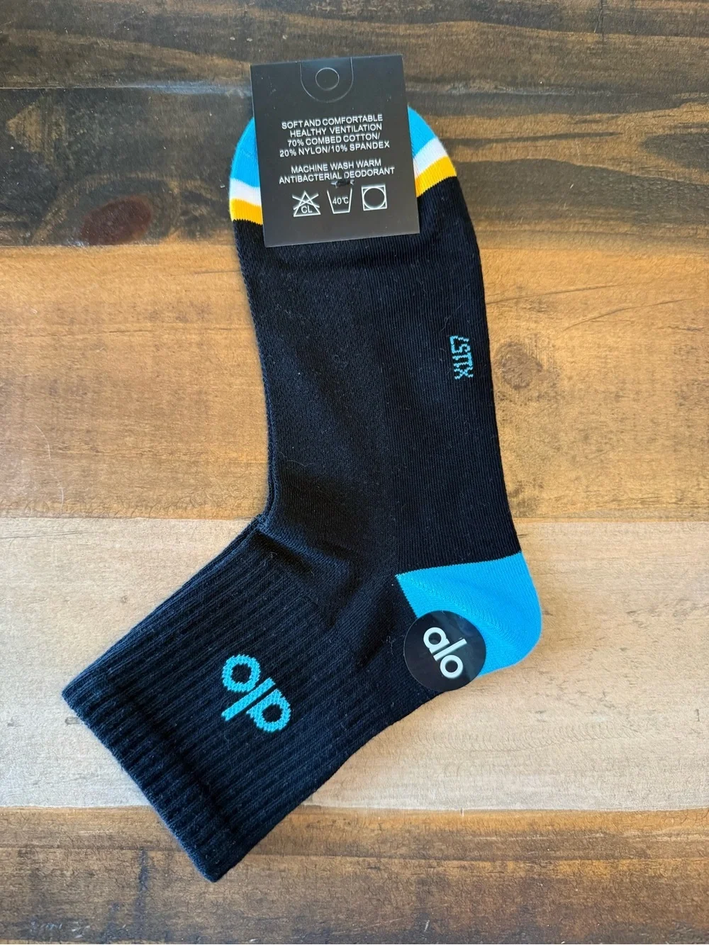 alo M Black Blue Colorblock Logo Men's Crew Socks 1 Pair Cotton Blend